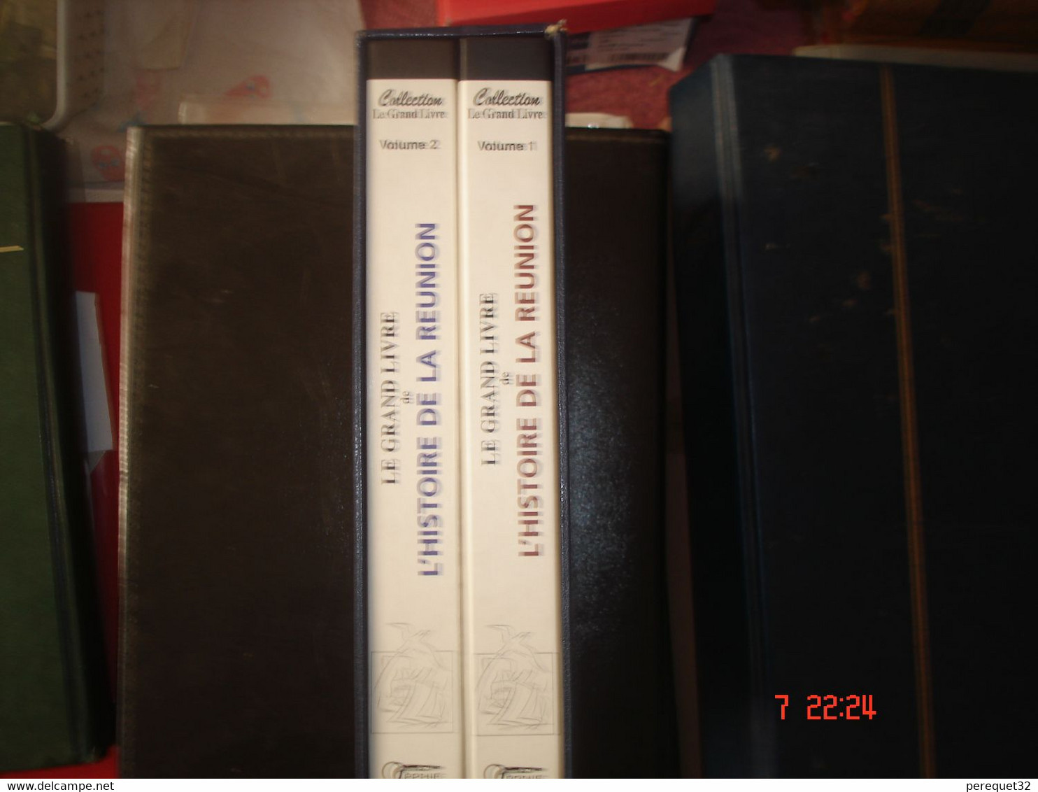 L'HISTOIRE DE LA REUNION ,emboitage De  2 Volumes,des Origines à 1848,1848 à 2000..1ere Edition.En Tout 702 Pages - Outre-Mer