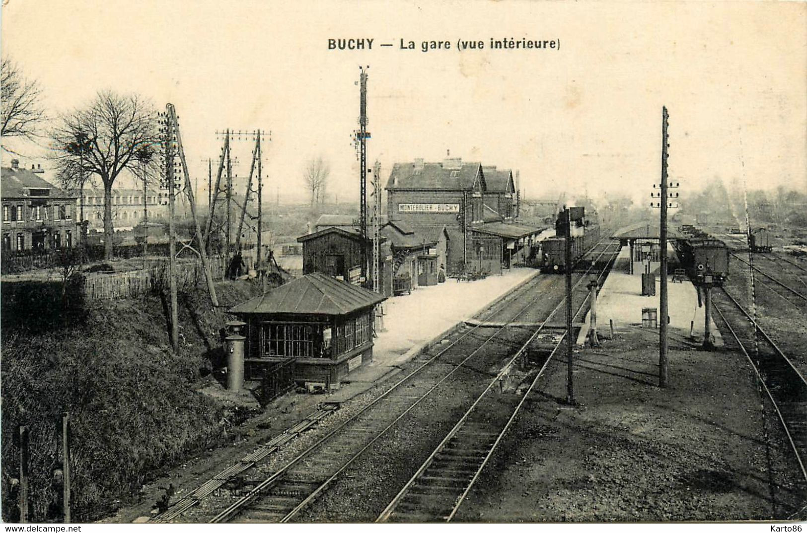Buchy * Monterolier * Vue Sur L'intérieur De La Gare * Train Locomotive * Ligne Chemin De Fer - Buchy