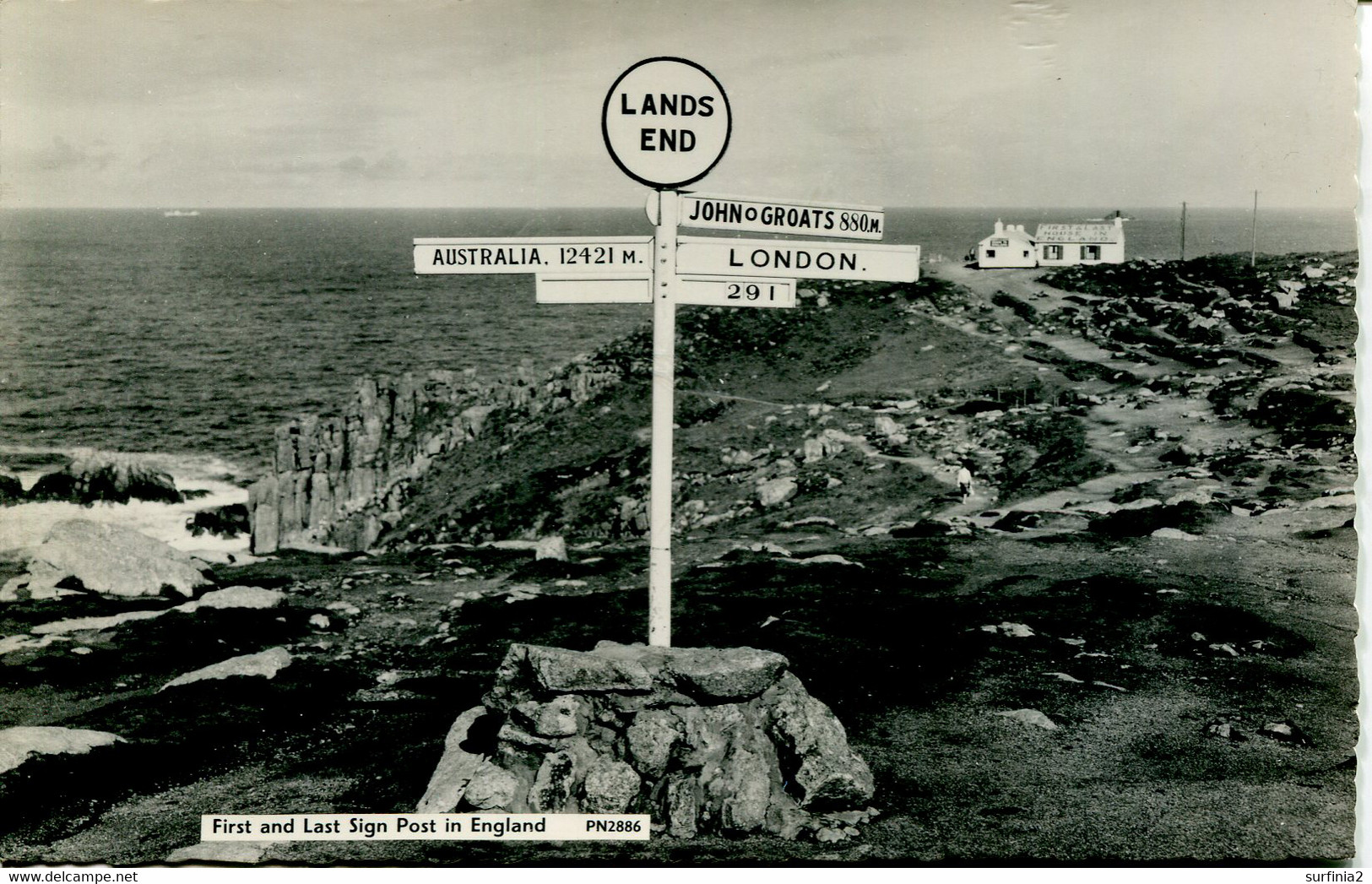 CORNWALL - LANDS END - THE FIRST AND LAST SIGNPOST IN ENGLAND RP (AUSTRALIA/LONDON)  Co997 - Land's End