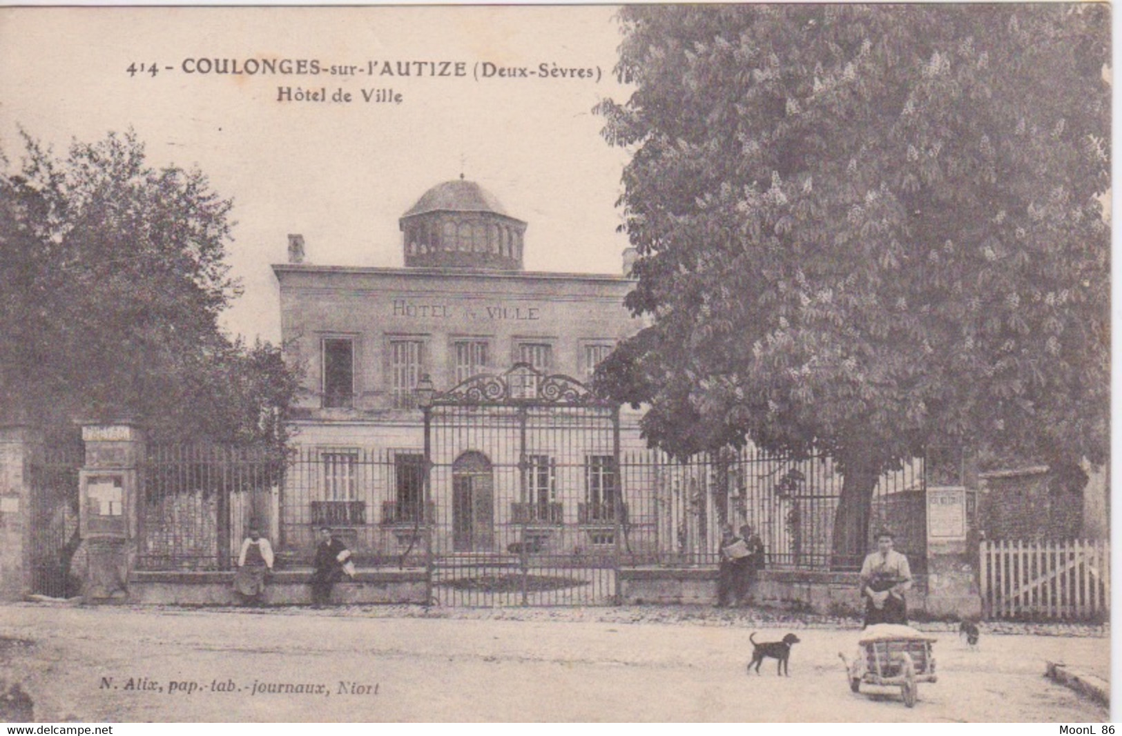 79 - COULONGES SUR L'AUTIZE - HOTEL DE VILLE - MAIRIE - ANIMEE - Coulonges-sur-l'Autize