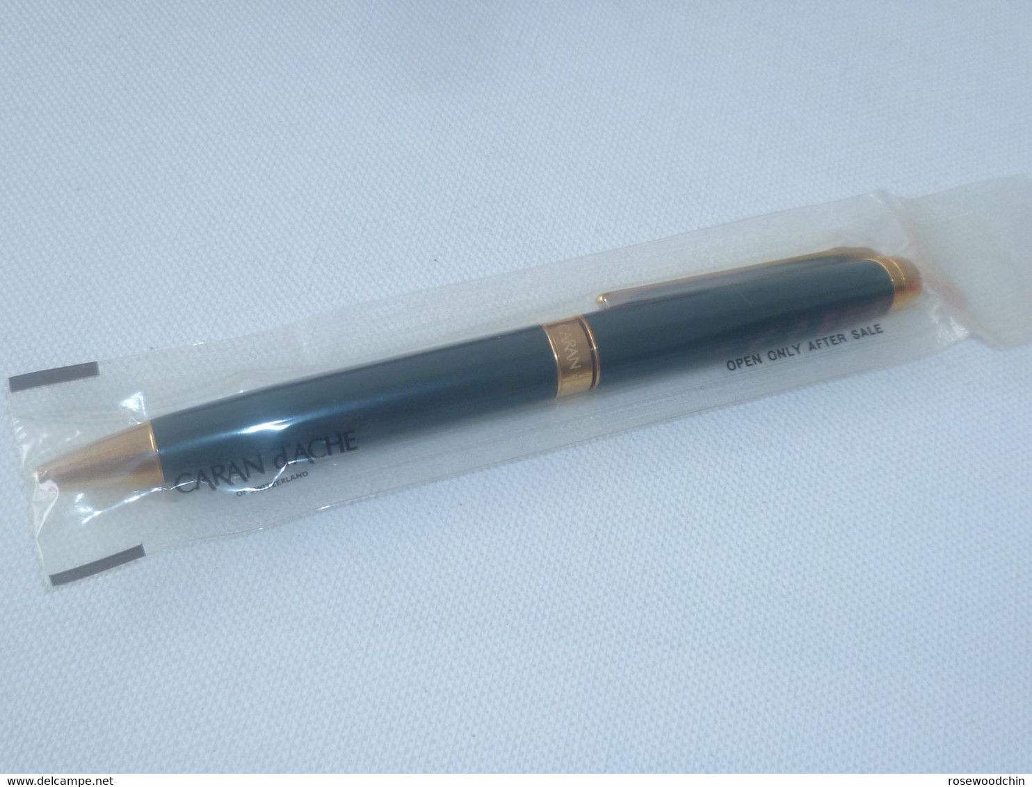 VINTAGE Authentic Switzerland Caran D'Ache Ball Point Pen With Original Box (#24) Sealed ! - Stylos