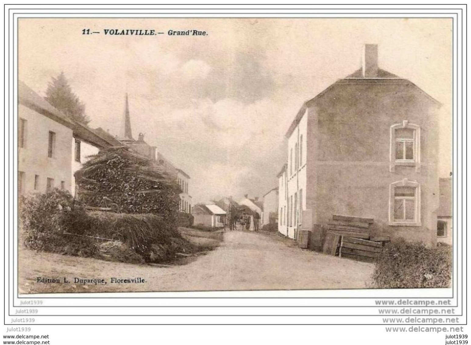 VOLAIVILLE ..-- Grand' Rue . Vers BOURGES ( Melle Lucienne PROT ) . Voir Verso . - Leglise