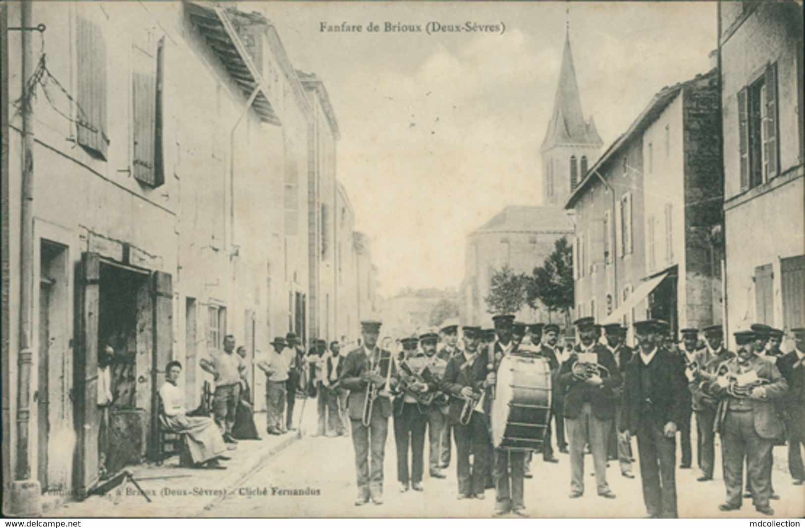 79 BRIOUX SUR BOUTONNE / Fanfare De Brioux / TRES BELLE CARTE ANIMEE - Brioux Sur Boutonne