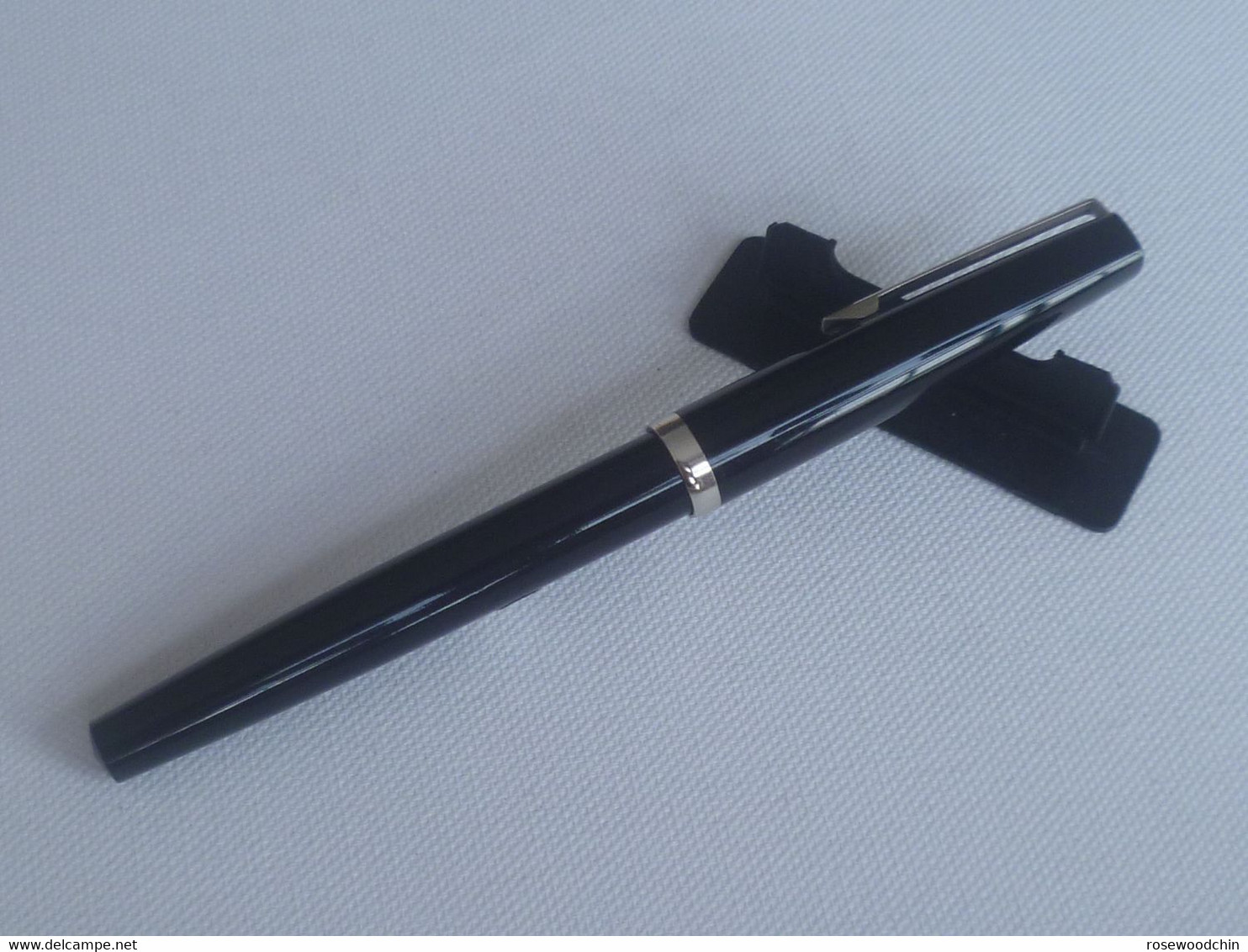 Vintage Authentic Germany Reform Black Fountain Pen (#27) - Stylos