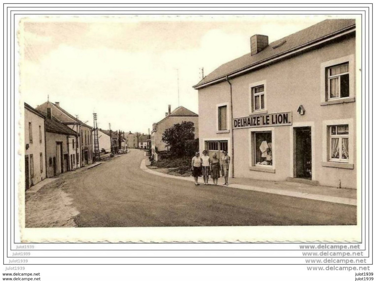 LEGLISE ..--   Grand' Rue . Magasin  Delhaize Le Lion . - Léglise