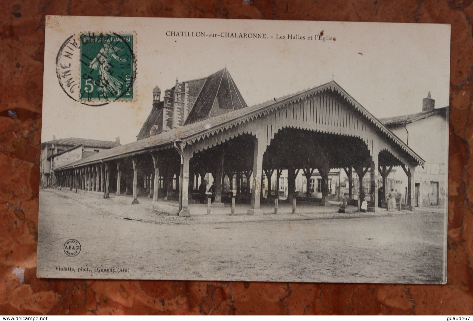 CHATILLON-SUR-CHALARONNE (01) - LES HALLES ET L'EGLISE - Châtillon-sur-Chalaronne