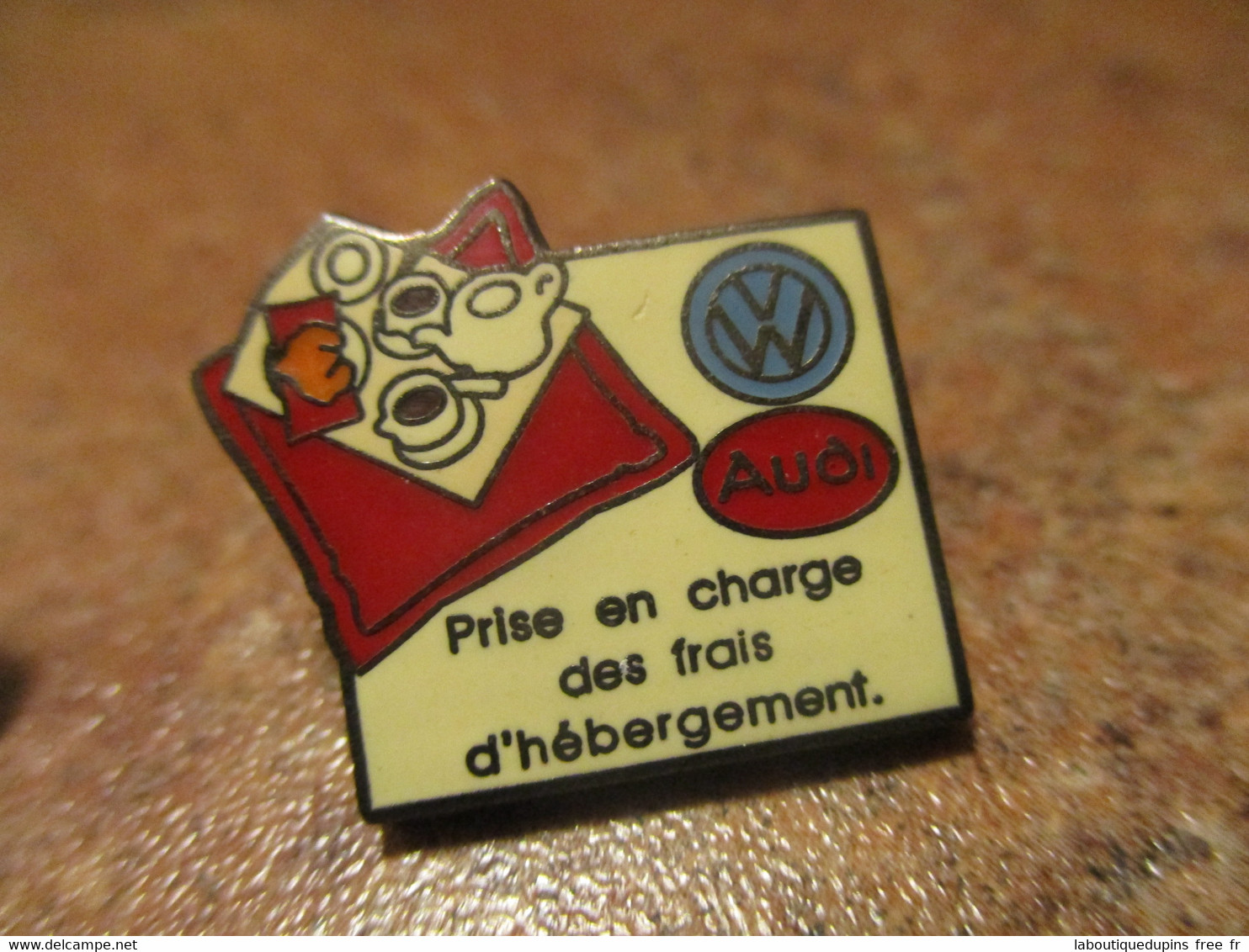 lot 066 -- lot de 14 pin's Volkswagen différents