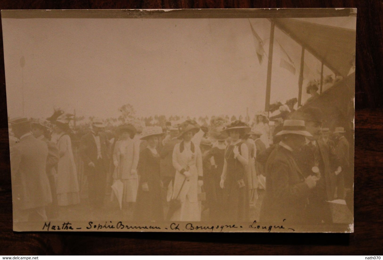 Carte Photo 1910's CPA Ak Bromure Champs De Course Hippisme Animée Femmes élégantes - Fashion