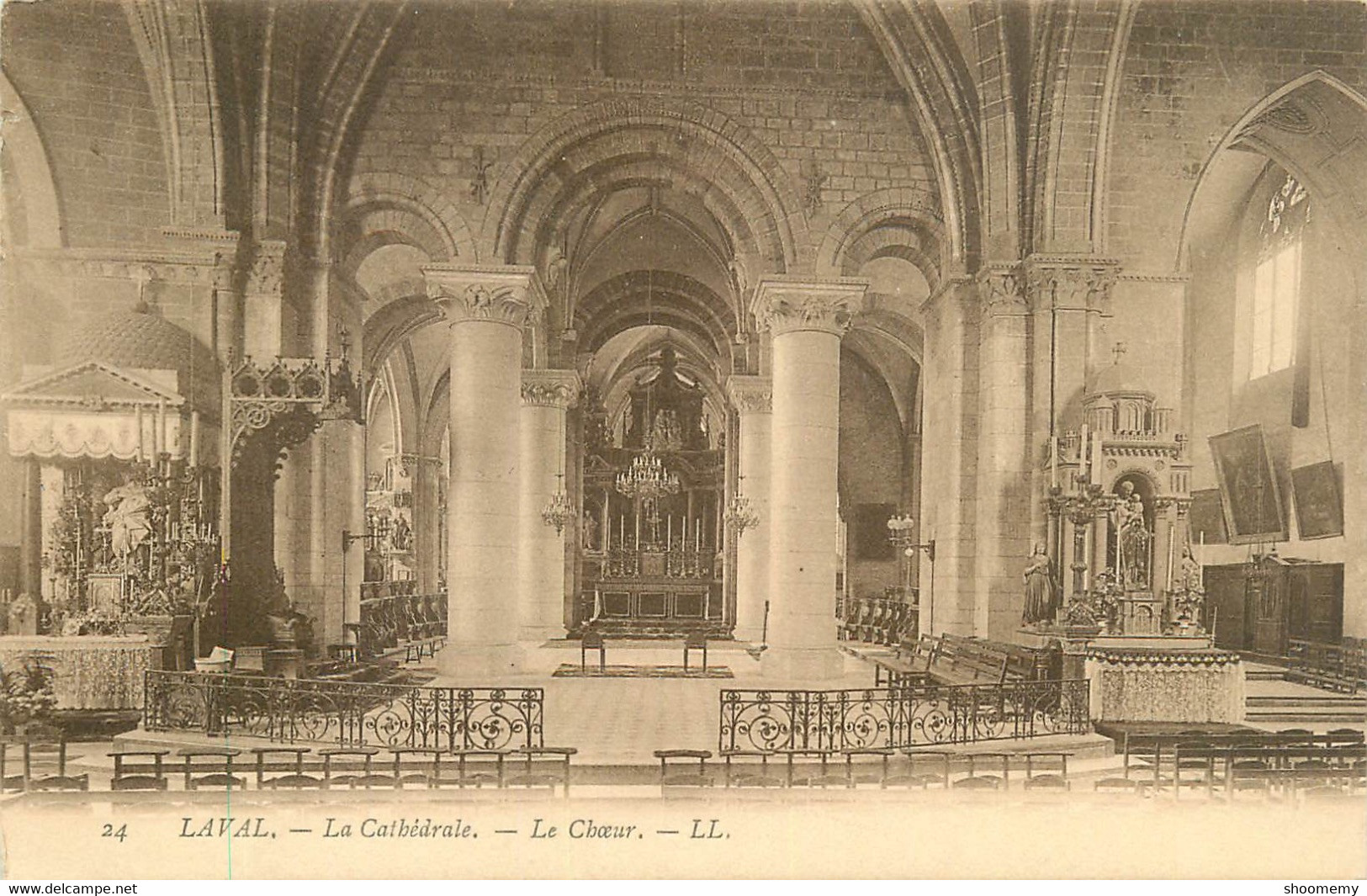 CPA Laval-Cathédrale-Le Choeur     L1083 - Laval