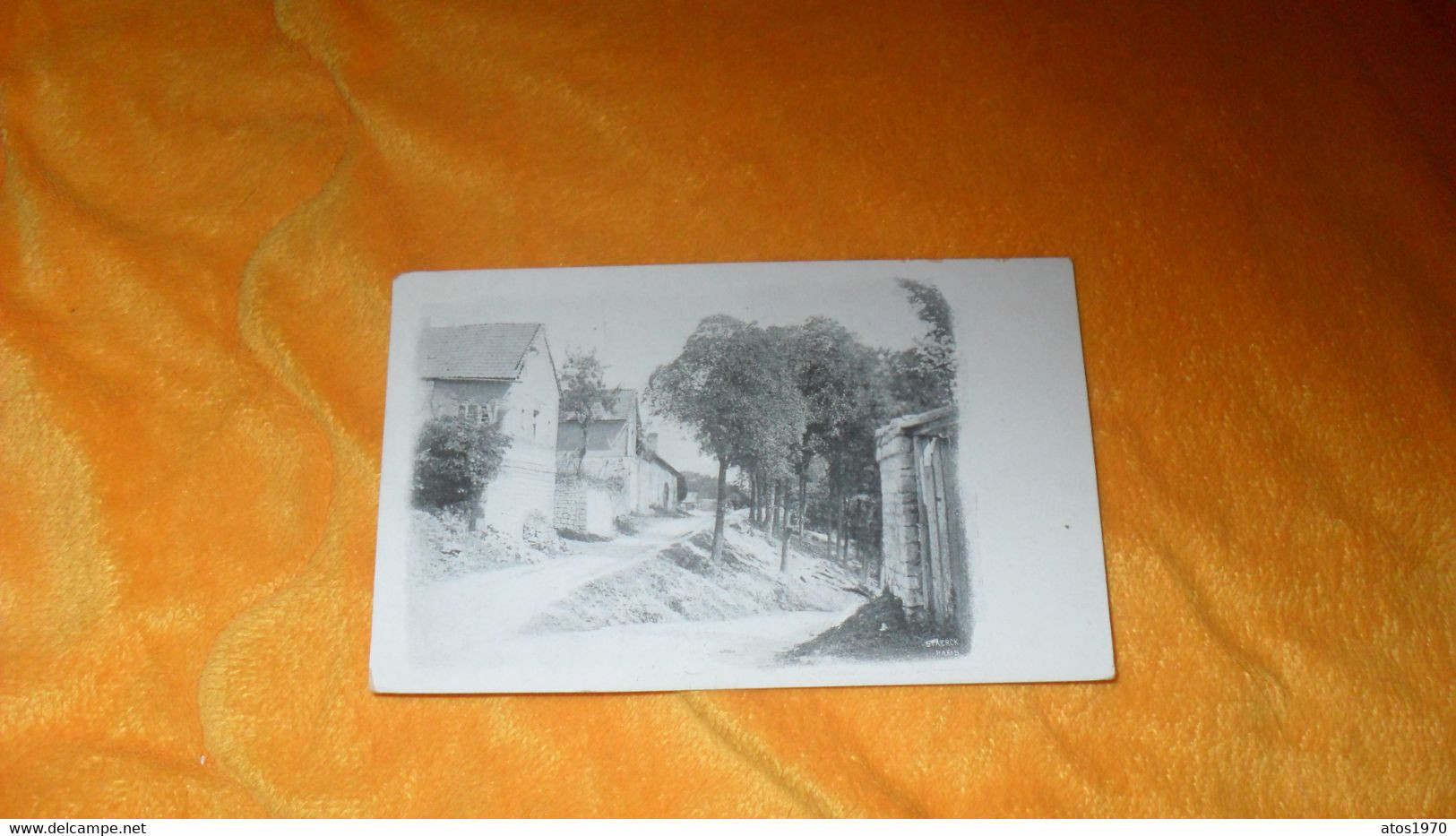 CARTE POSTALE PHOTO ANCIENNE NON CIRCULEE DATE ?../ A IDENTIFIER VILLAGE, RUE ...LIEU ?.. - Photos