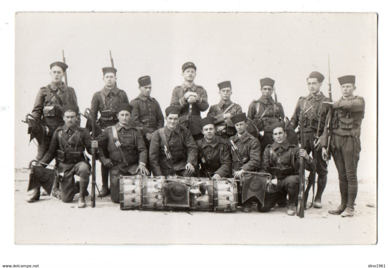 CPA 3242 - MILITARIA - Carte Photo Militaire - Soldats Du 2 ème Rgt De Zouaves - Tambour De La 5 ème Compagnie - Personen