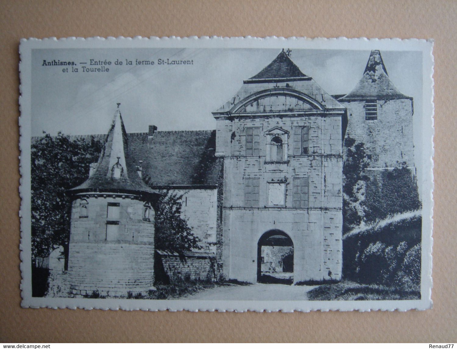 Anthisnes - Entrée De La Ferme St-Laurent Et La Tourelle - Anthisnes