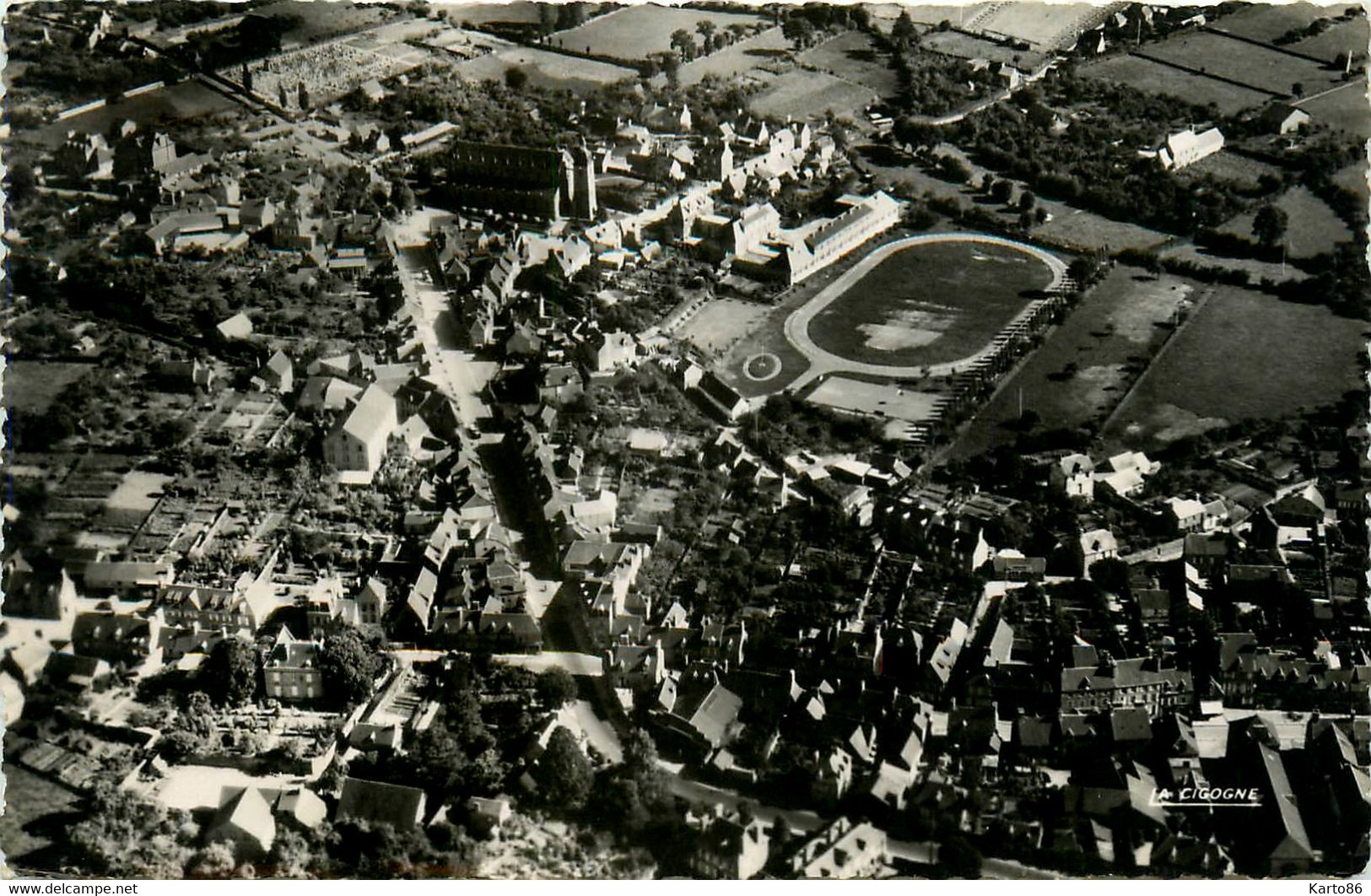 Ducey * Vue Aérienne Sur Le Village * Stade Stadium - Ducey