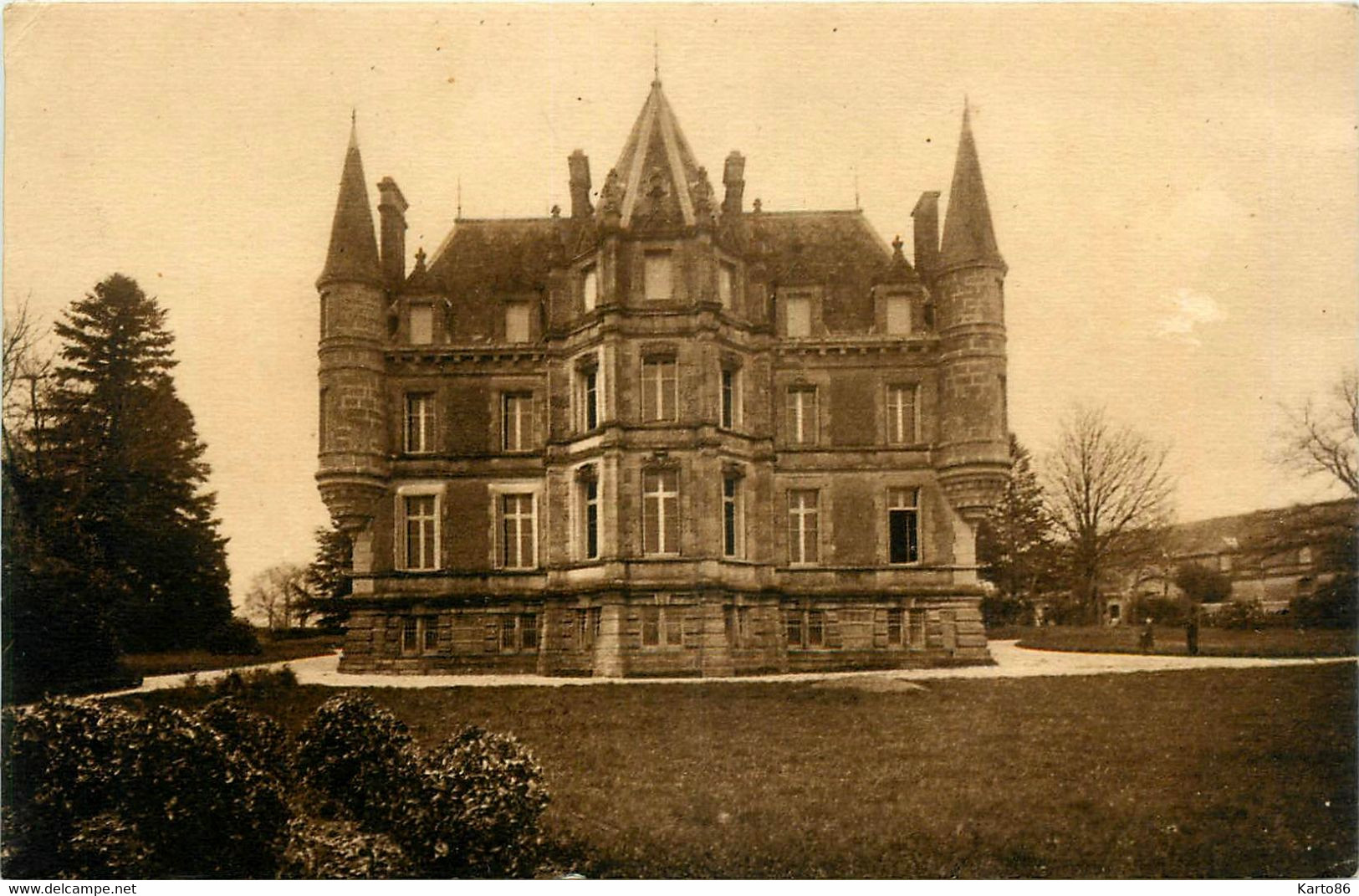 La Chataigneraie * Le Château De Cèdres - La Chataigneraie