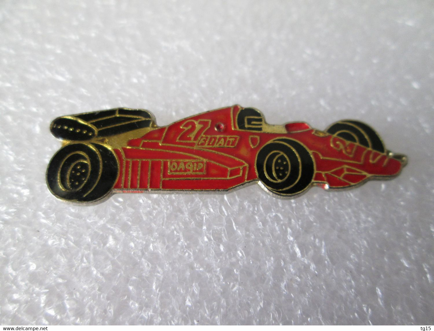 PIN'S     Formule 1   FERRARI  FIAT - Ferrari