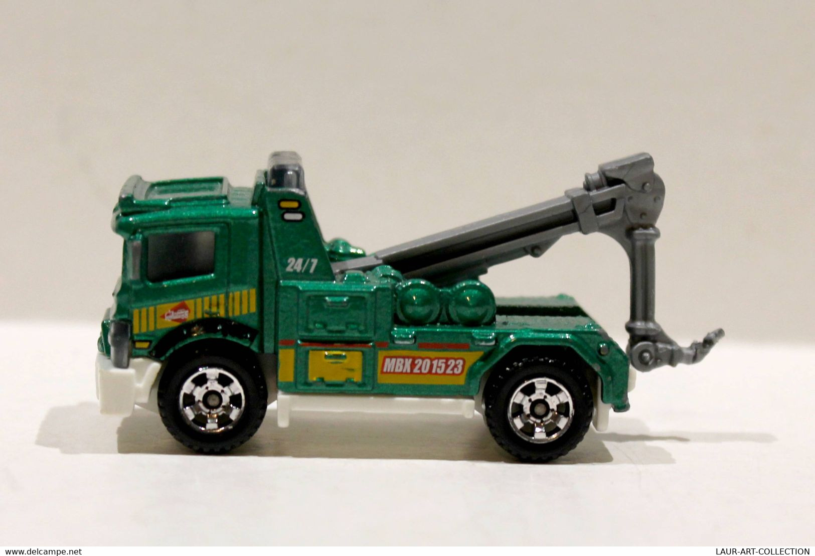 MATCHBOX - URBAN TOW TRUCK MB839 - ECH 1/60 - MINIATURE CAMION DEPANNEUSE AUTO     (031221.27) - Matchbox