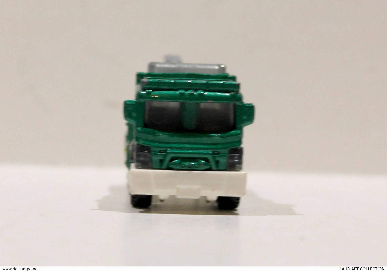 MATCHBOX - URBAN TOW TRUCK MB839 - ECH 1/60 - MINIATURE CAMION DEPANNEUSE AUTO     (031221.27) - Matchbox