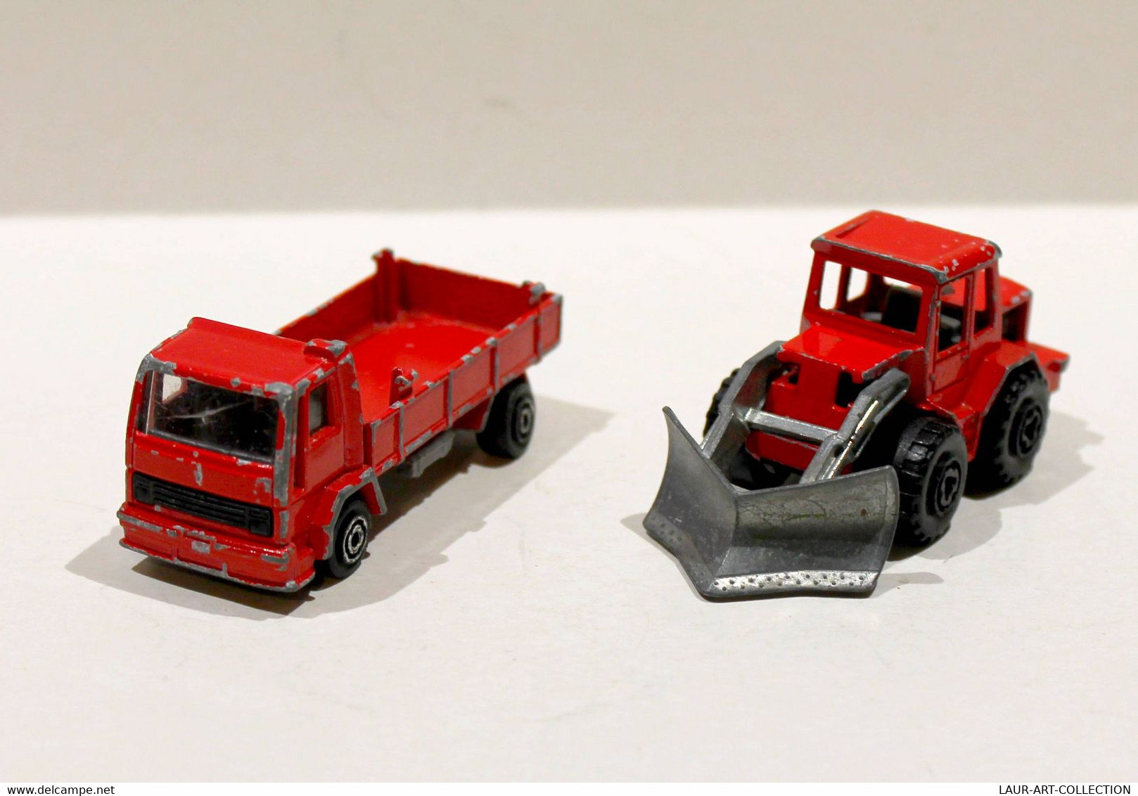 MAJORETTE LOT DE 2 FORD N°241 1/100 + TRACTO N°211 N°263 1/87 ANCIENNE MINIATURE        (031221.36) - Majorette