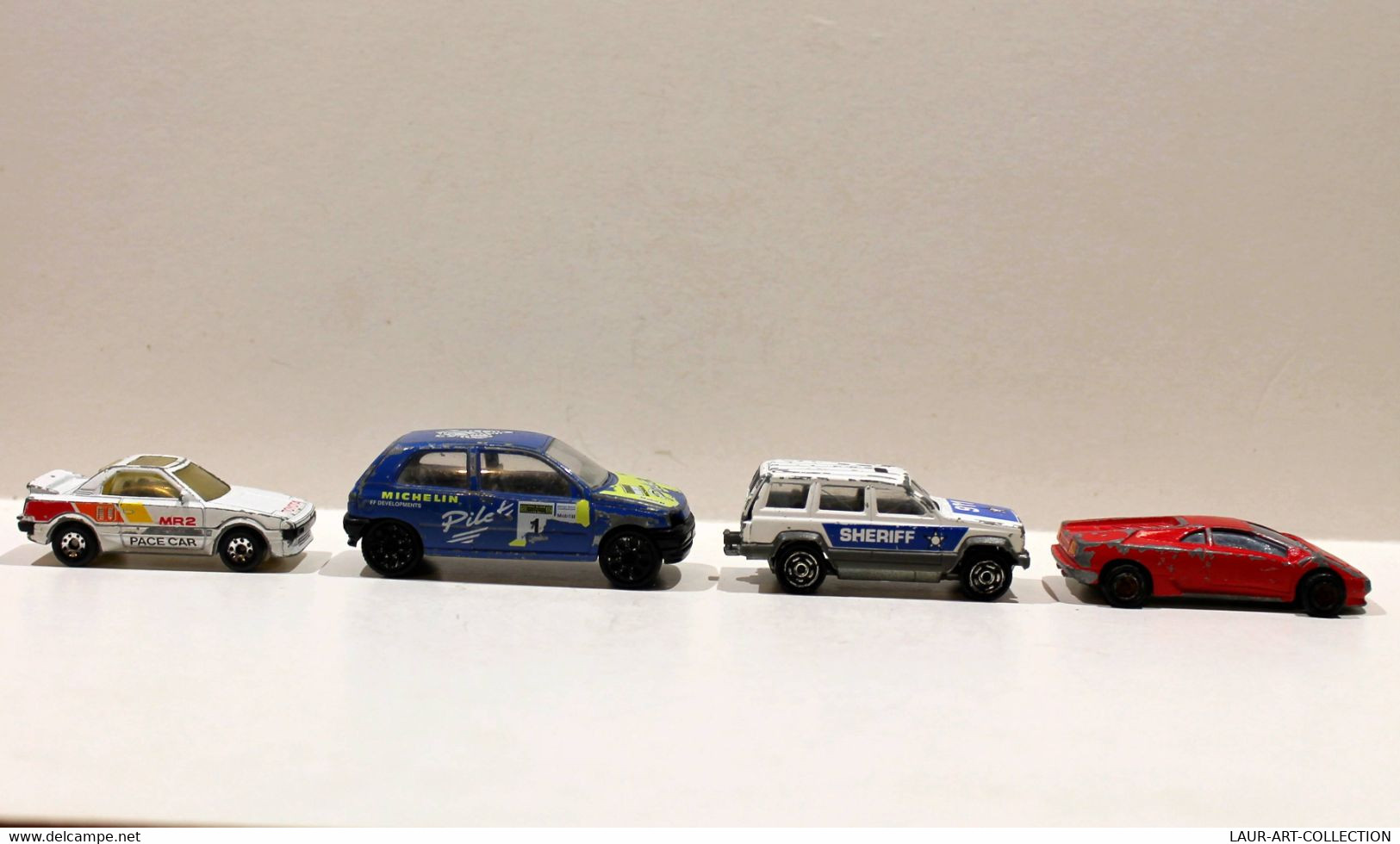 LOT DE 4 MAJORETTE JEEP, LAMBORGHINI / MATCHBOX TOYOTA MR2 1985 / BURAGO RENAULT        (031221.38) - Majorette