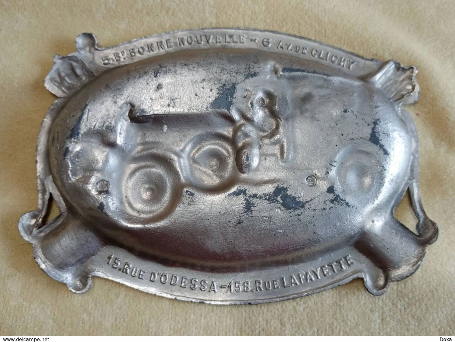 Vintage Ashtray Valentin - Metal