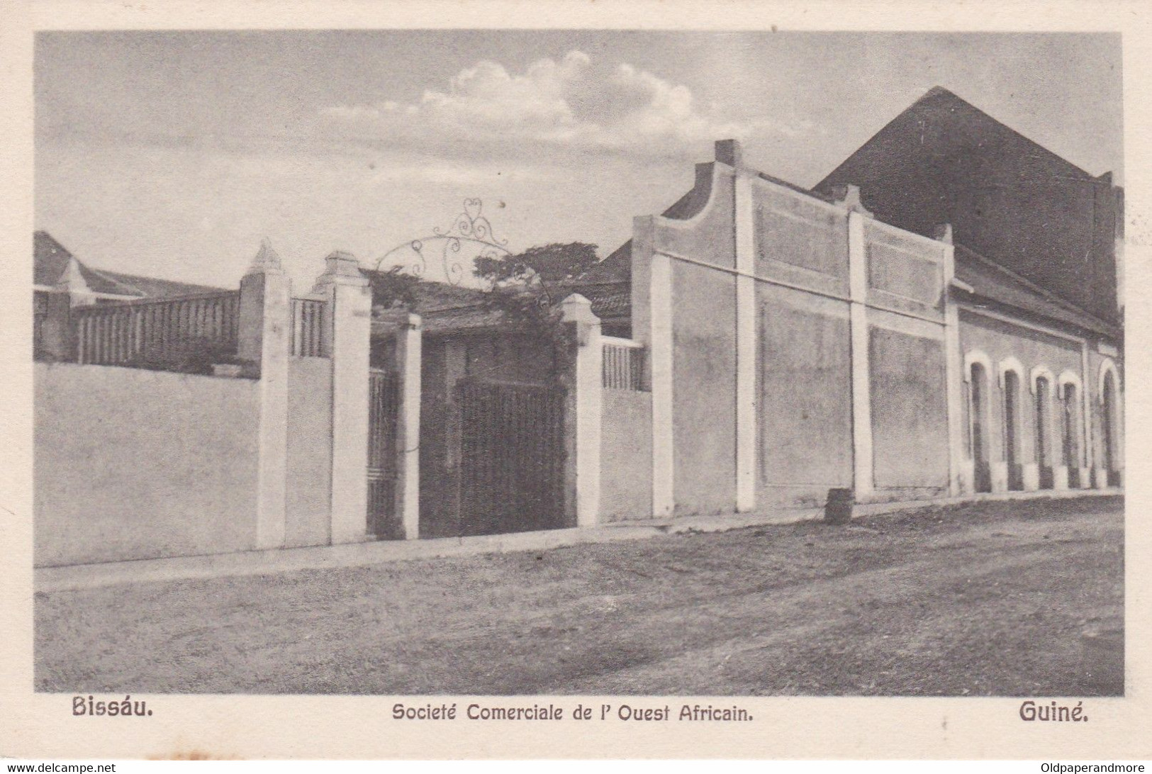 POSTCARD PORTUGAL - GUINÉ  - PORTUGUESE GUINEA  - SOCIETÉ COMERCIALE DE L'OUEST AFRICAIN - Guinée