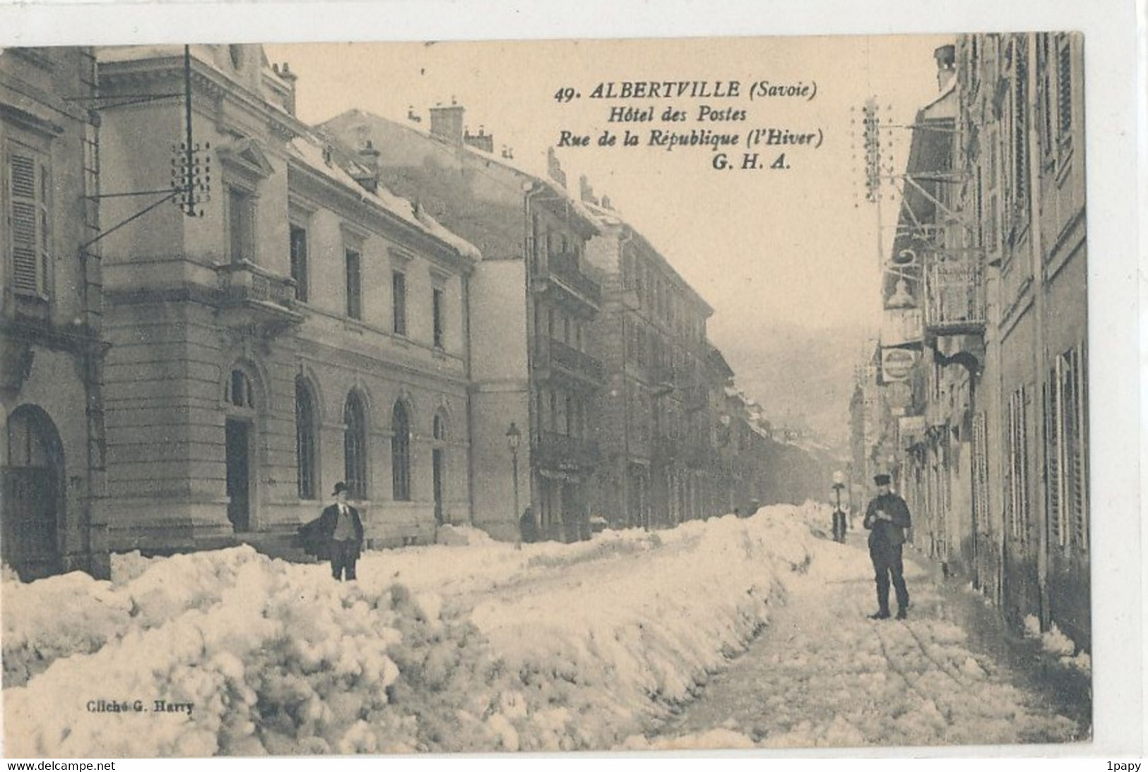 73 Savoie - Albertville - Rue De La République L'hiver  La Poste     GHA - Albertville