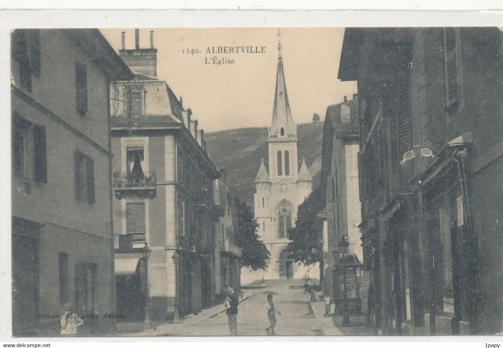 73 Savoie - Albertville - L'Eglise  Rue Gambetta  Kiosque Affiches   Commerces  Editeur Pittier - Albertville