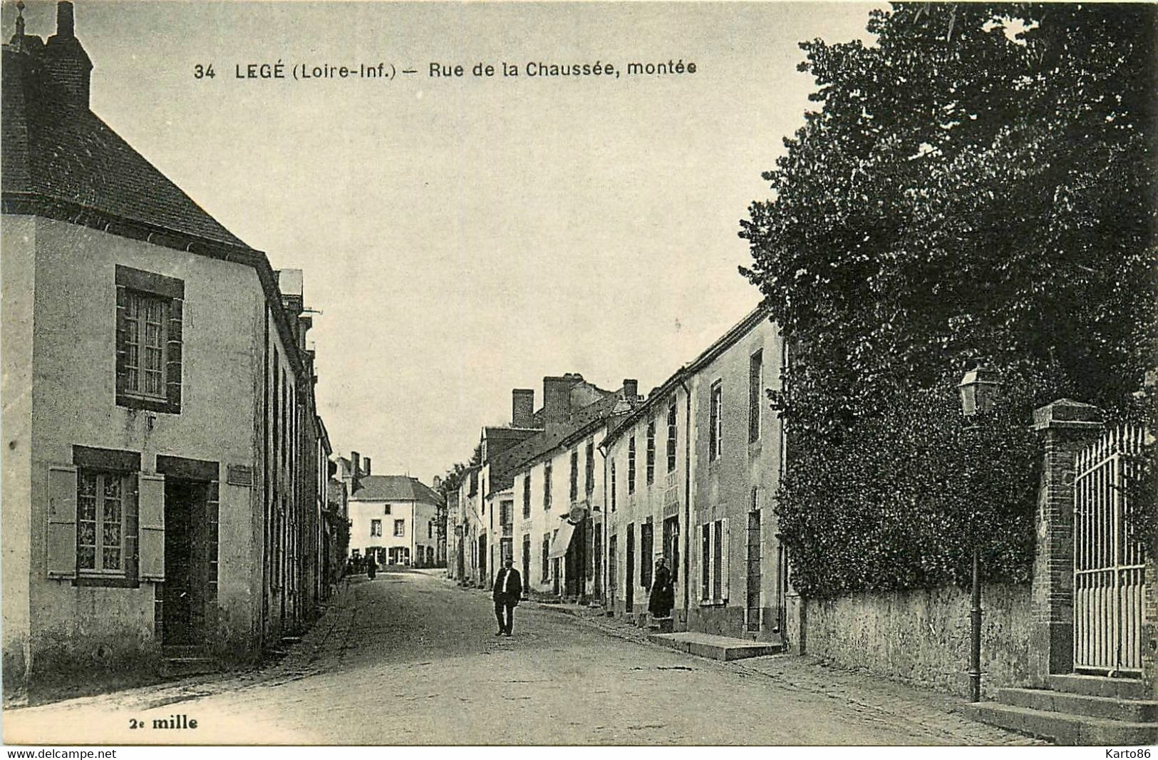 Legé * La Montée De La Rue De La Chaussée - Legé