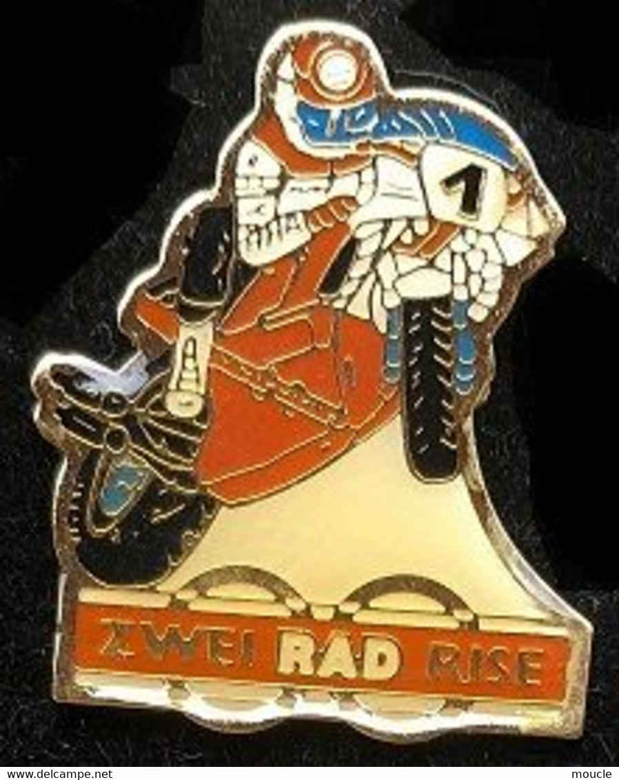 MOTO N°1 - PILOTE - GP - ZWEI RAD RISE -             (ROSE) - Motos