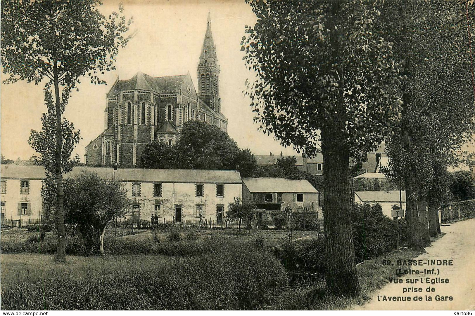 Basse Indre * Vue De L'église Prise De L'avenue De La Gare - Basse-Indre