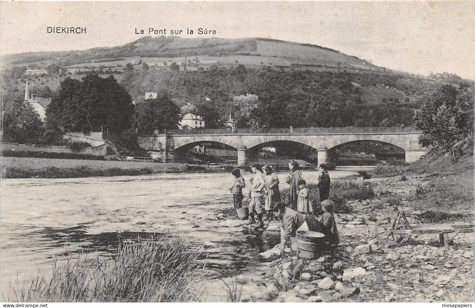 Diekirch - Animée, Lavandières - Le Pont Sur La Sûre - Diekirch