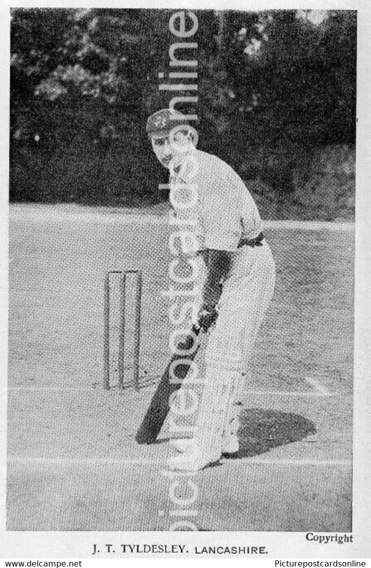 J.T. TYLDESLEY LANCASHIRE CRICKETER OLD B/W POSTCARD SPORT CRICKET - Cricket