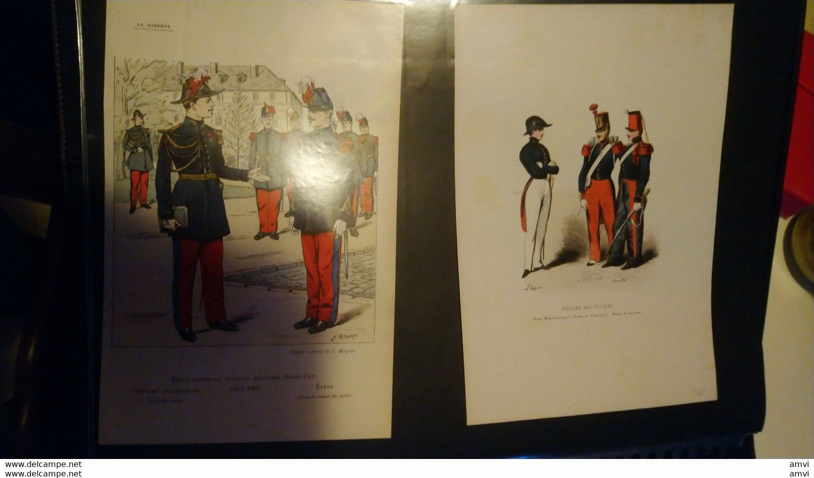 ( 4564 ) joli lot de gravures uniformes, st cyr, etc dans album