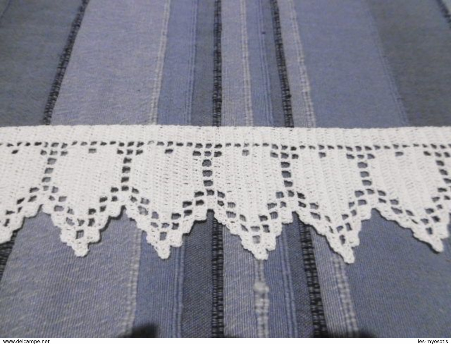 Bordure Réalisée Au Crochet En Coton Blanc . - Rideaux