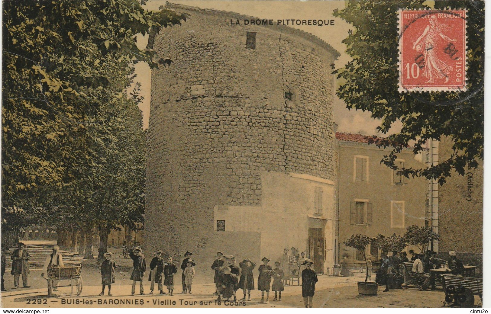 Drôme. Le Buis-les-Baronnies.  Vieille Tour Sur Le Cours. - Buis-les-Baronnies