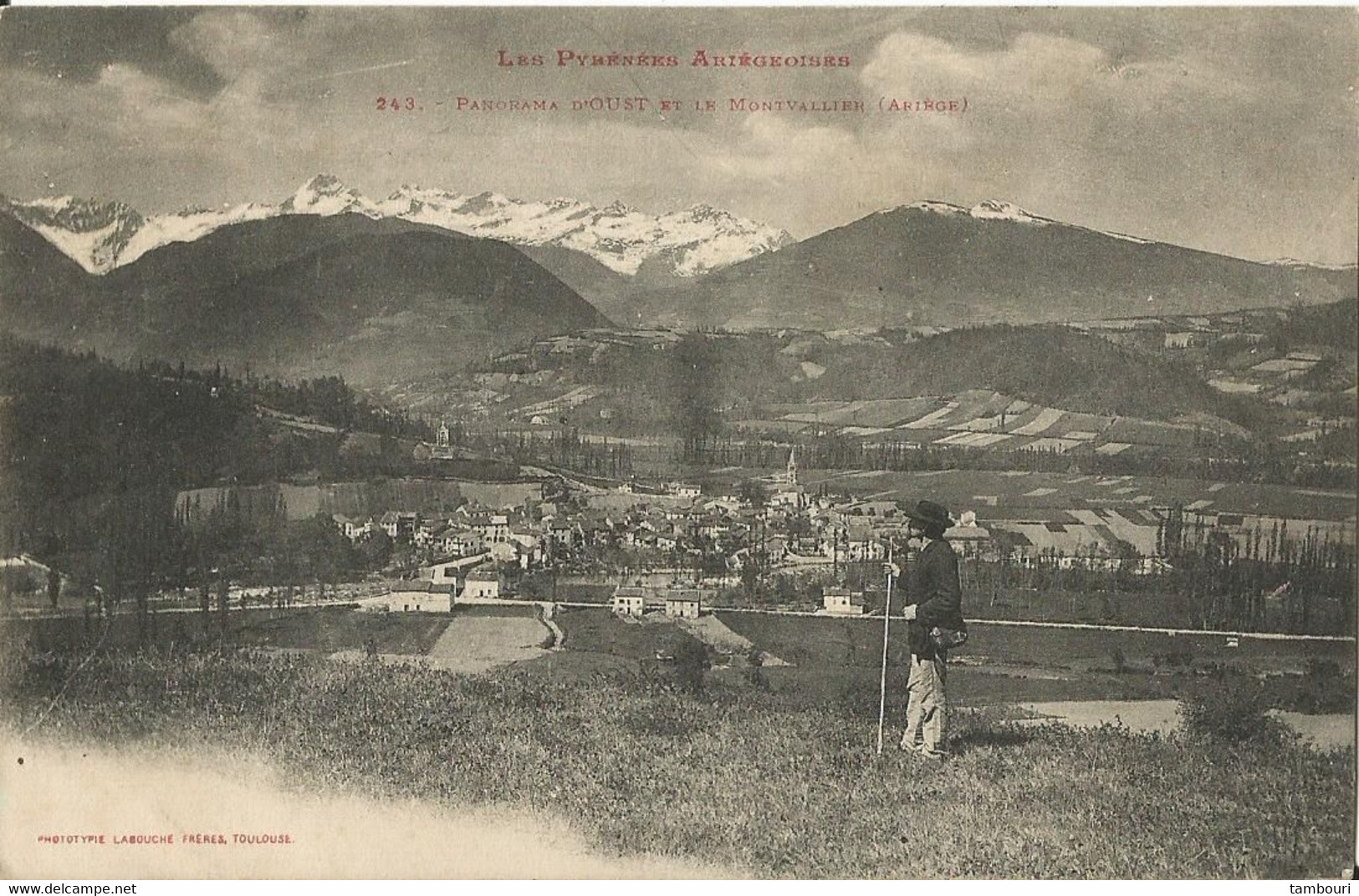 PANORAMA D'OUST ET LE MONTVALLIER - Oust