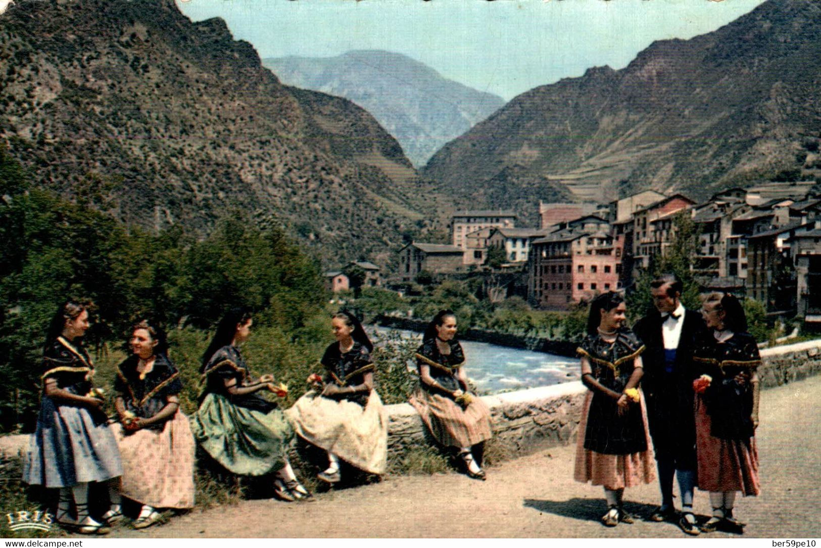 VALLEE D'ANDORRE FOLKLORE GROUPE FOLKLORIQUE DE ST JULIA DE LORIA - Personnages