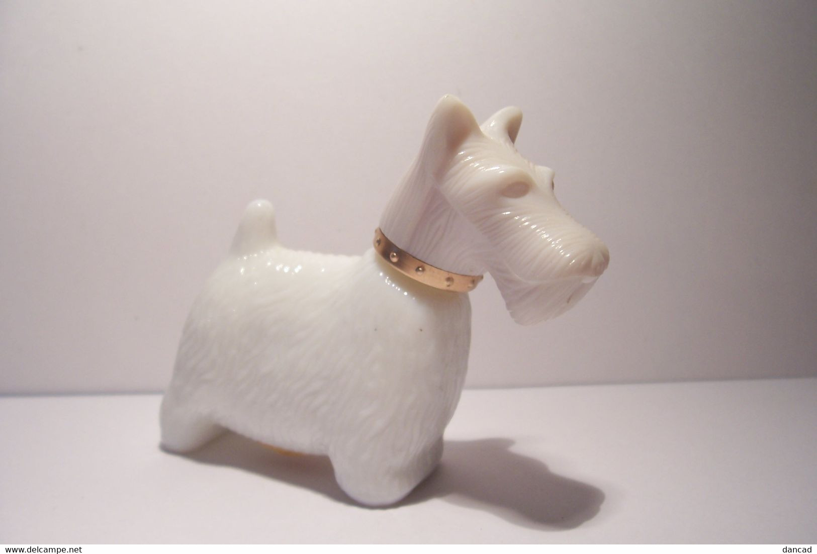 AVON  - EAU DE COLOGNE  - CHIEN - TERRIER ECOSSAIS - WESTIE  - ( Vide ) - Miniaturen (leer)