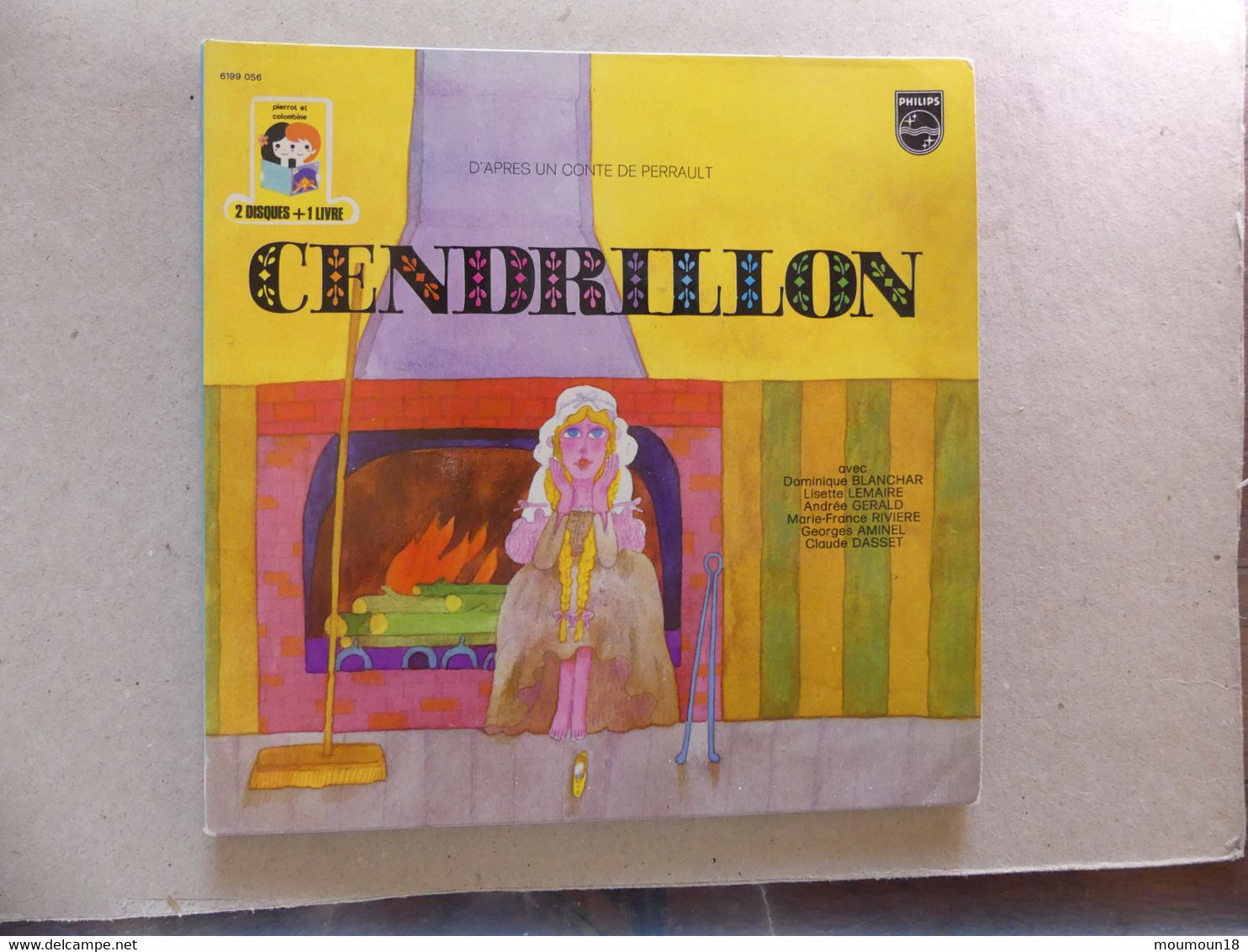 45 T Cendrillon 2 Disques + 1 Livre Philips 6199056 - Children