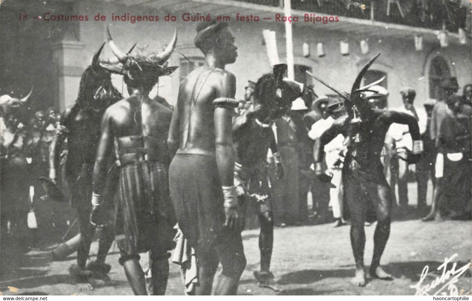 Guinée Bissau Guiné Portugaise  Costumes De Indigenas - Guinea Bissau