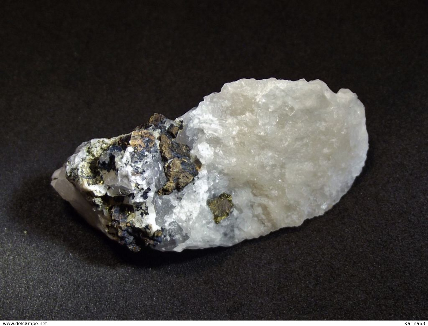 Covelite With Chalcopyrite On Quartz ( 4.5 X 2 X 2 Cm) - Grube Clara - Wolfach - Germany - Minéraux