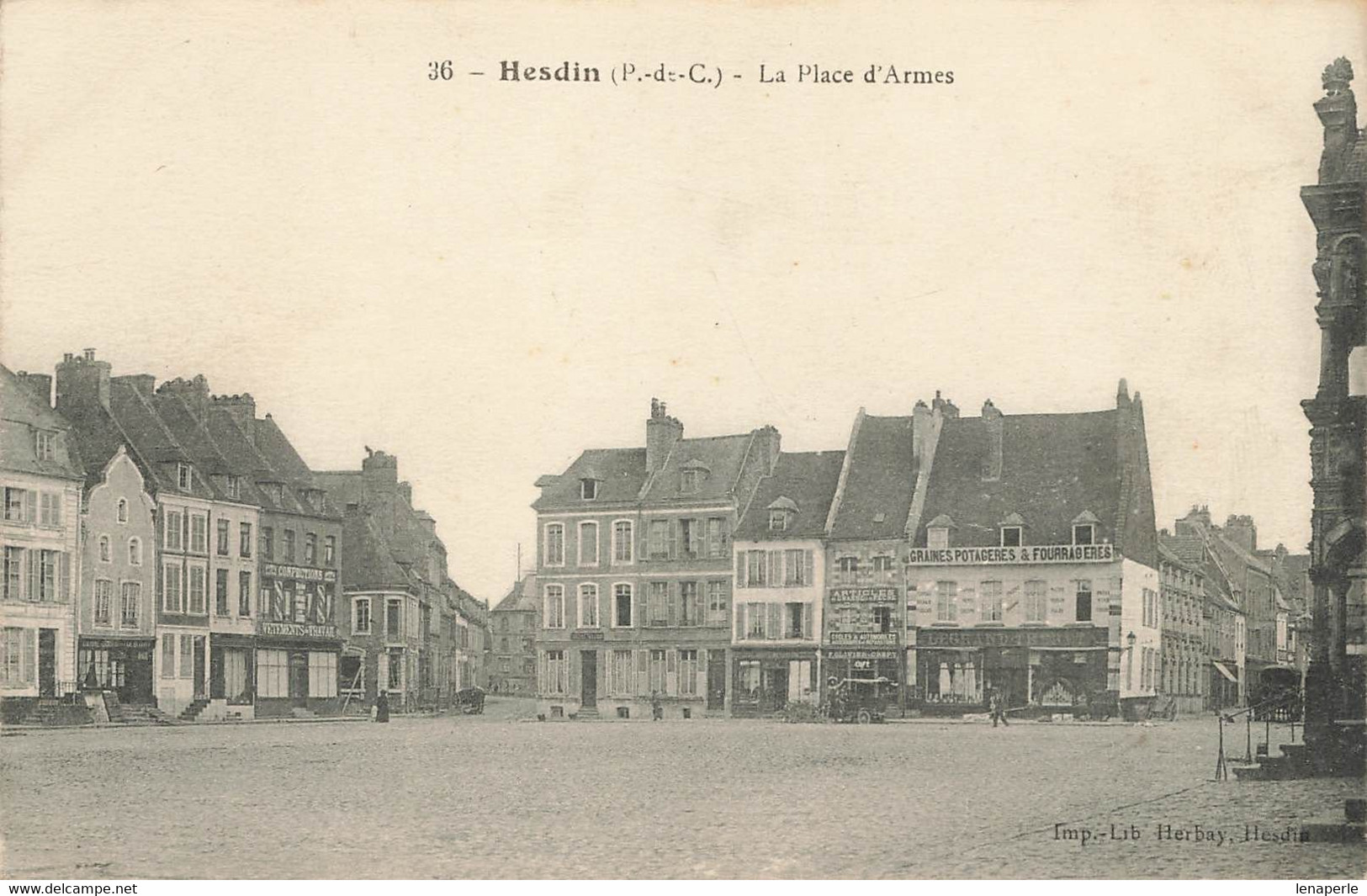 A4351 Hesdin La Place D'armes - Hesdin