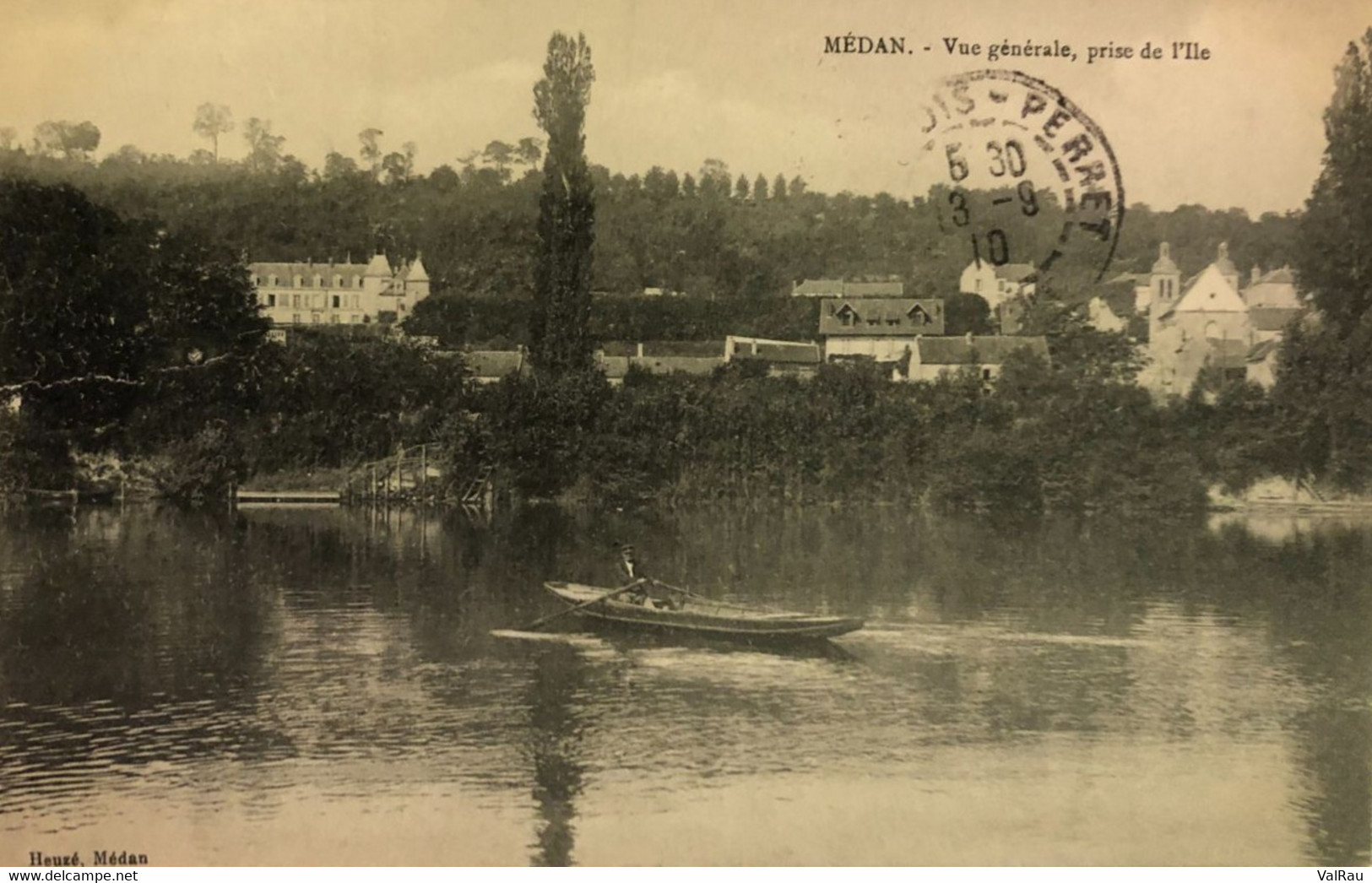 Médan - Vue Prise De L'île - Medan