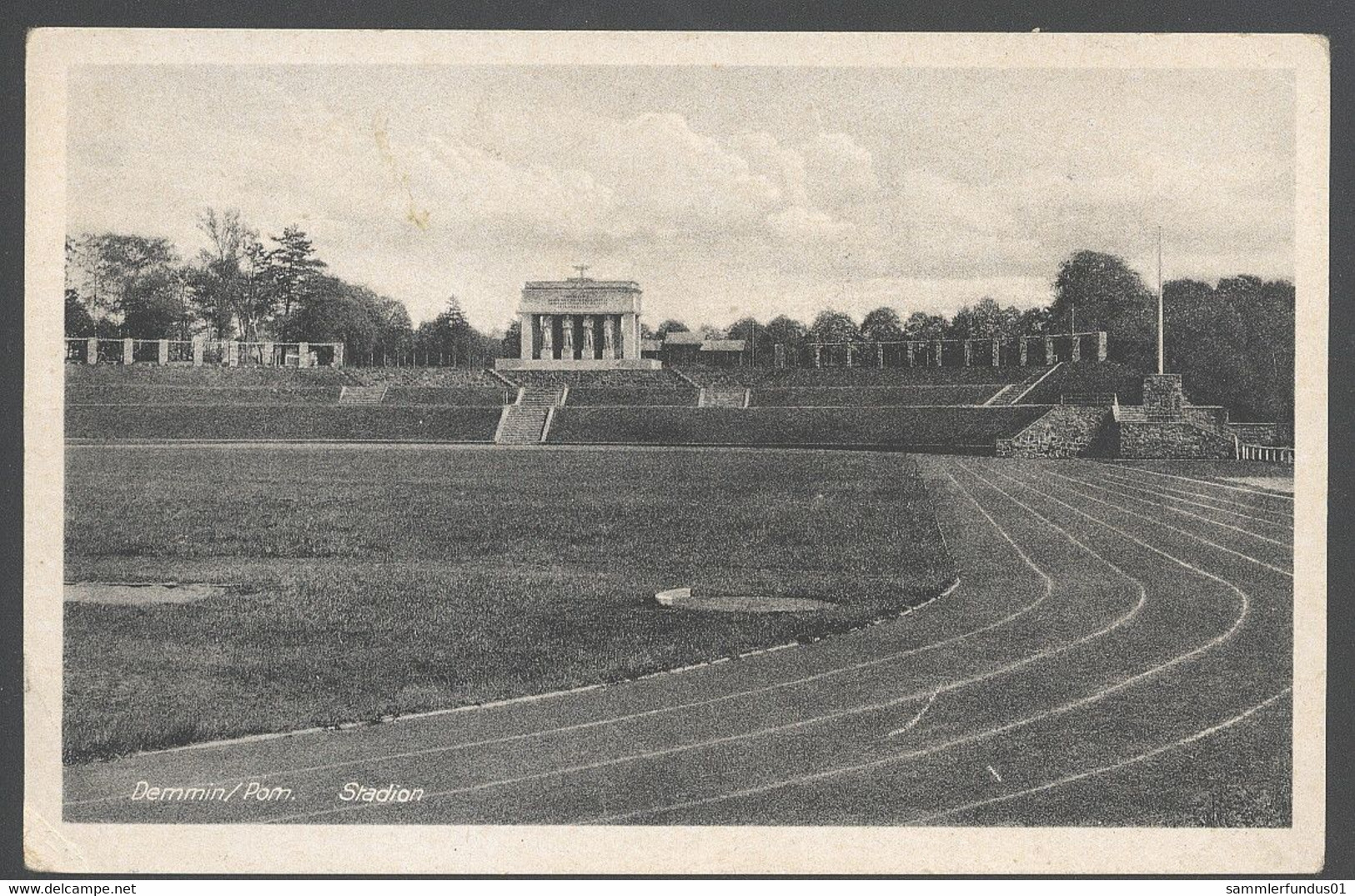 AK/CP Demmin  Stadion     Ungel/uncirc. Ca. 1940  Erhaltung/Cond. 2-/3    Nr. 01404 - Demmin