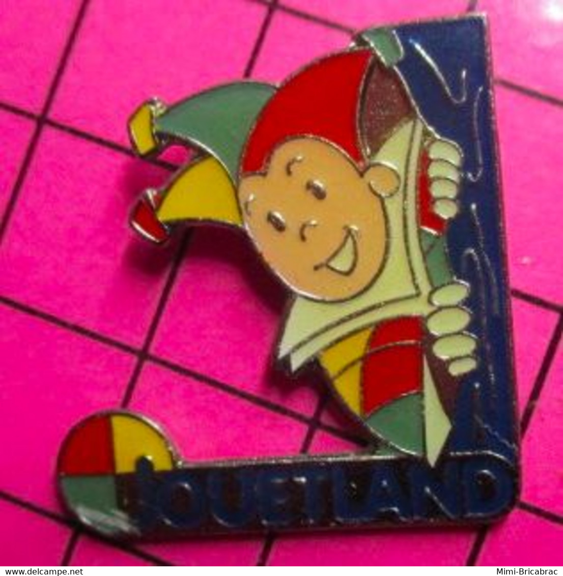 411G Pin's Pins / Beau Et Rare / THEME : JEUX / JOUETS JOUETLAND BOUFFON FOU JOKER - Jeux