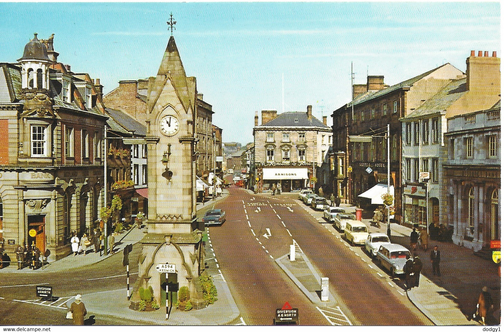 MARKET SQUARE, PENRITH, CUMBRIA, ENGLAND. UNUSED POSTCARD   Tm1 - Penrith