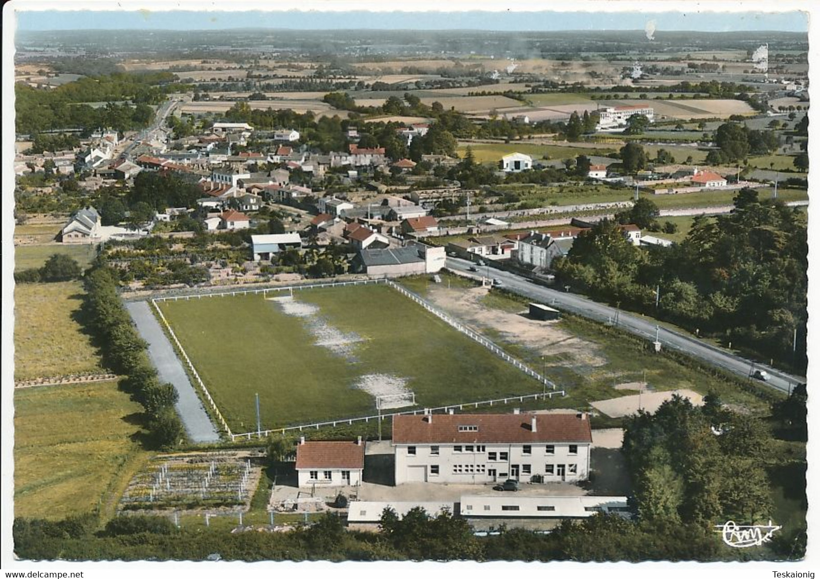 AIGREFEUILLE SUR MAINE (44.Loire Atlantique) Vue Générale Aérienne. Terrain De Football. Ed. Lapie - Aigrefeuille-sur-Maine