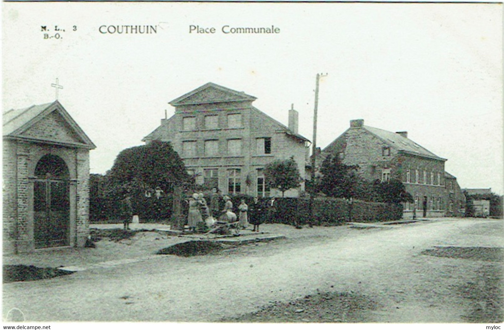 Couthuin. Place Communale. - Heron