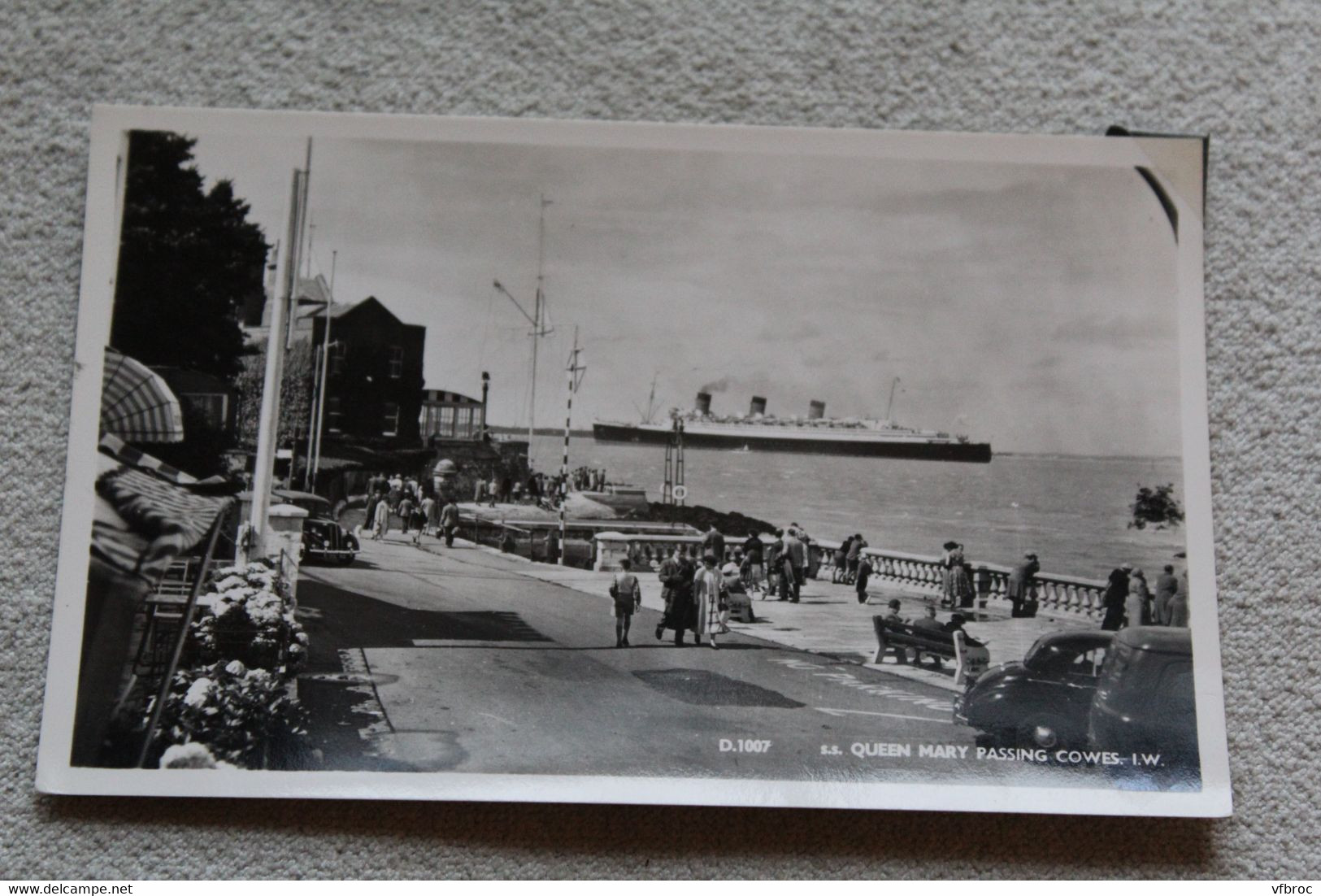 G44, Cowes, Queen Mary Passing, Angleterre - Cowes