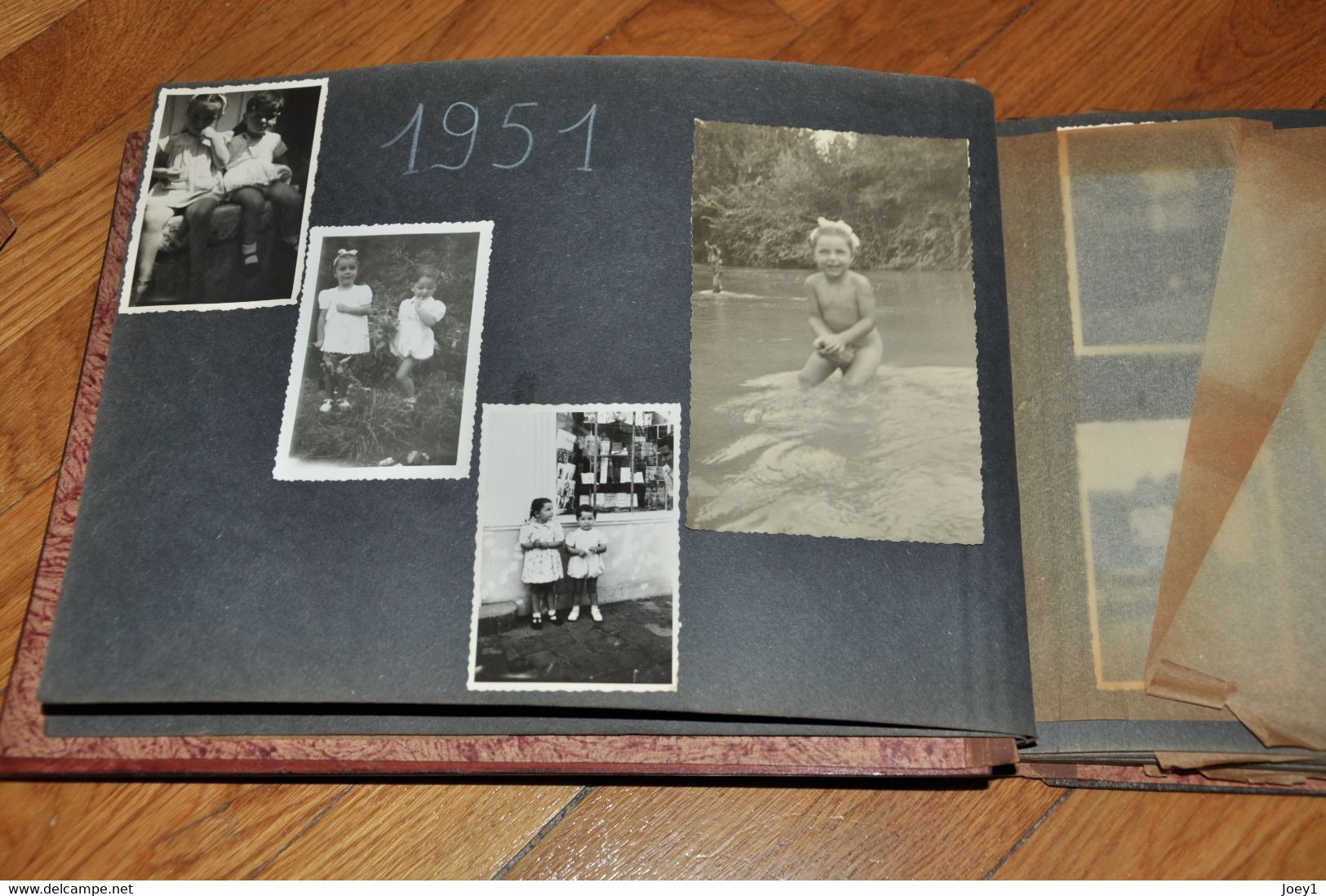 Bel Album De Famille Années 50 Et 60 En Bois,90 Photos,vacances En Pologne, Cracovie,Varsovie. - Alben & Sammlungen
